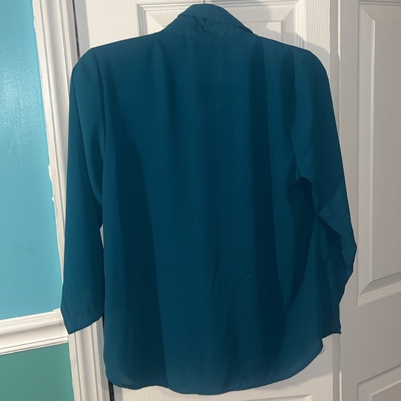 Van Heusen Top Women’s Petite Small Teal - Picture 3 of 3